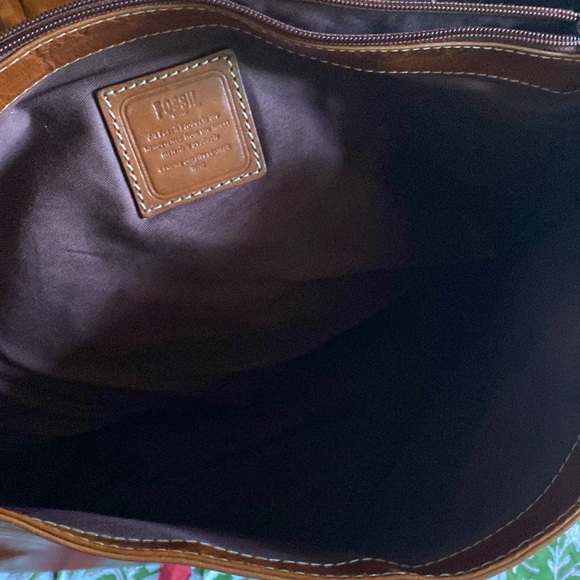 Vintage, Classic Fossil Cross-Body Messenger/Computer Bag - Picture 10 of 16